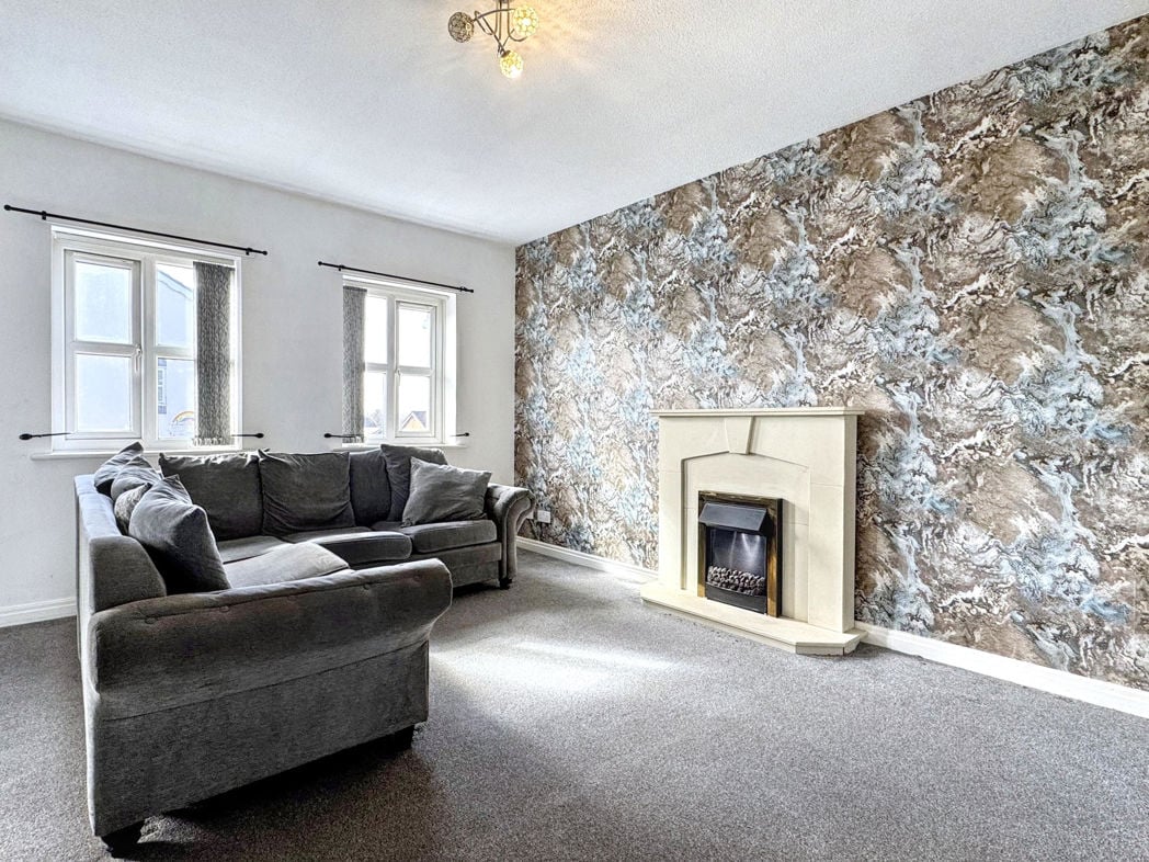 Property image 5 of 17