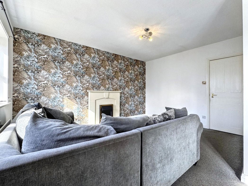 Property image 6 of 17