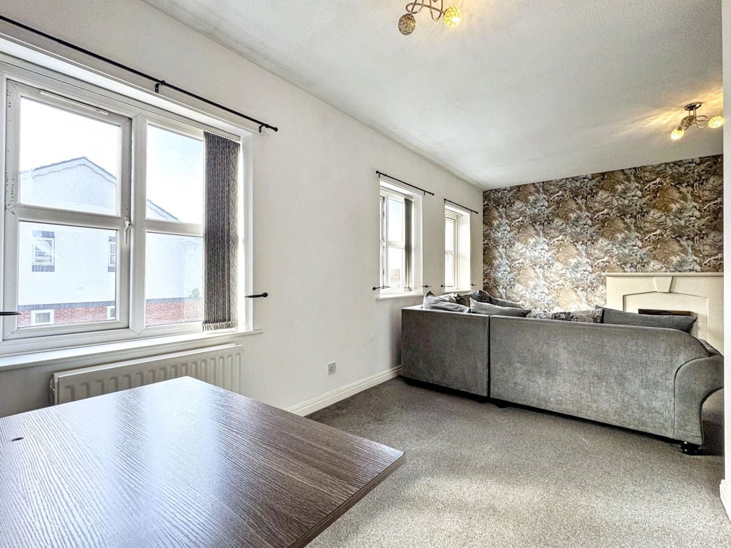 Property image 7 of 17