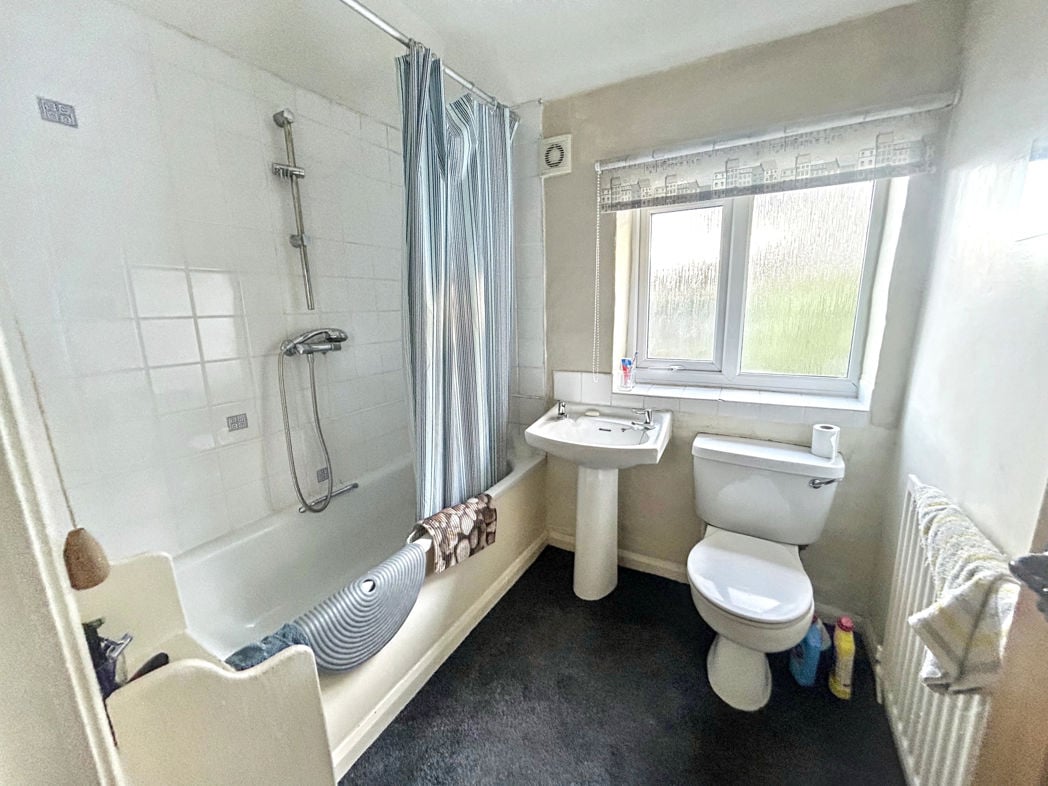 Property image 8 of 15