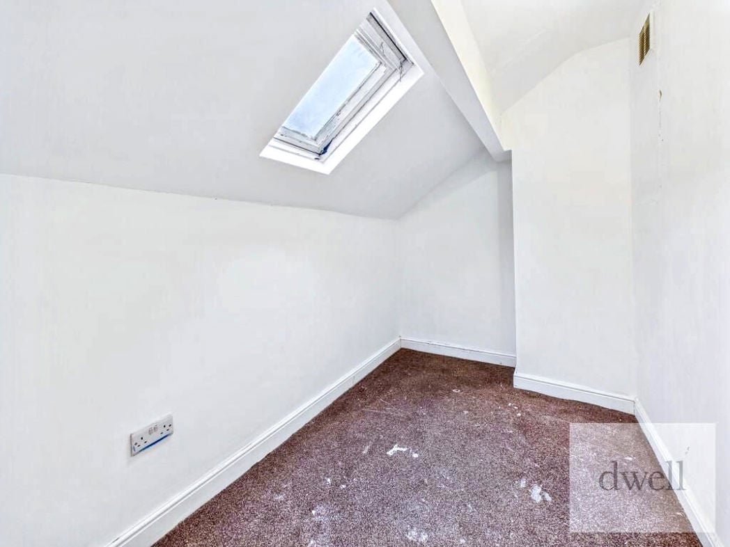 Property image 10 of 11