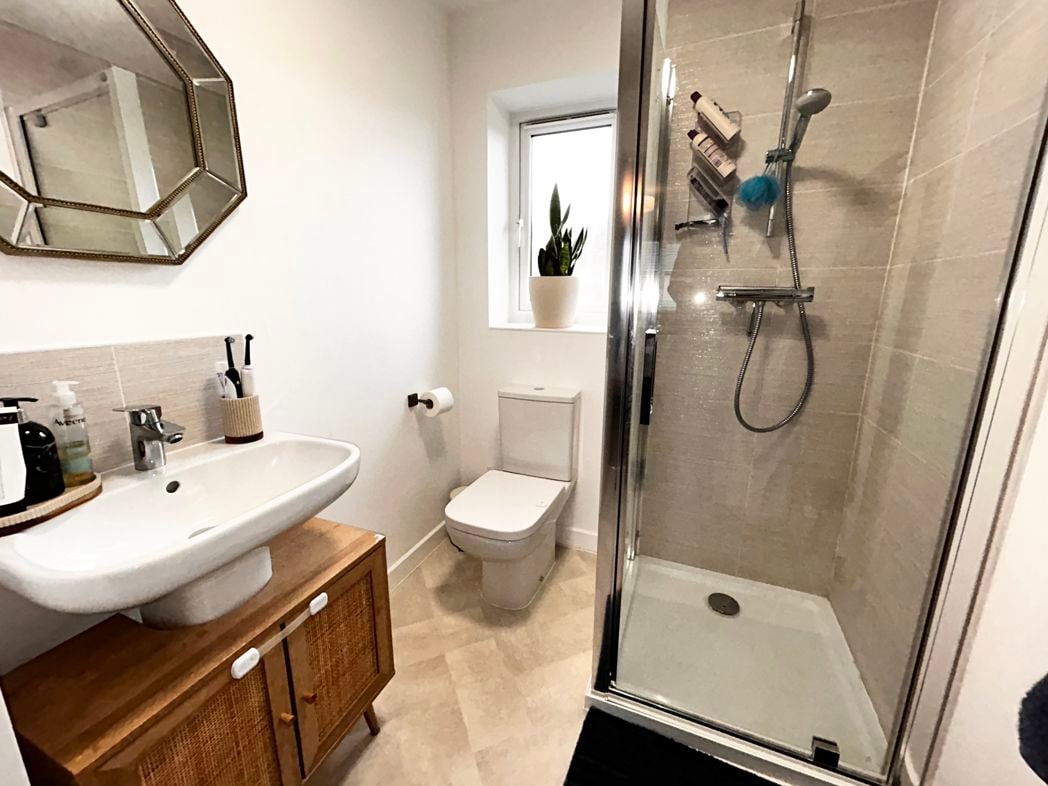 Property image 15 of 22