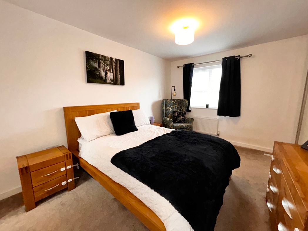 Property image 14 of 22