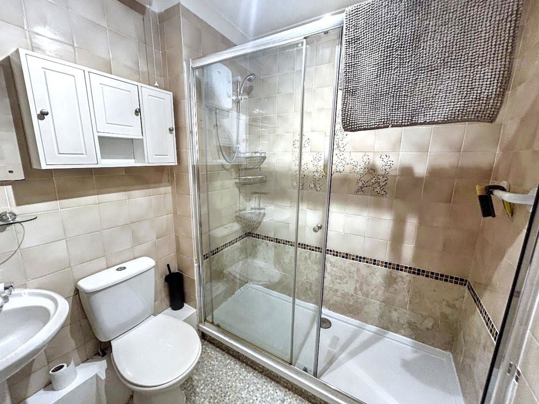 Property image 5 of 7