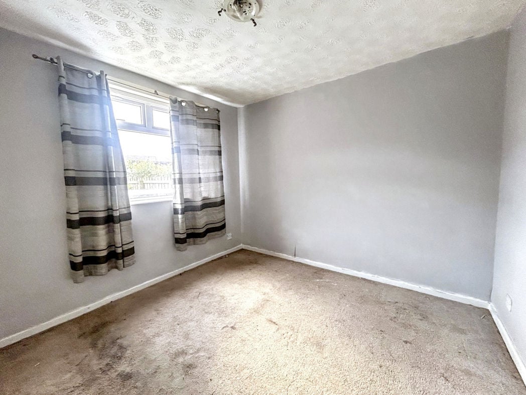 Property image 5 of 11
