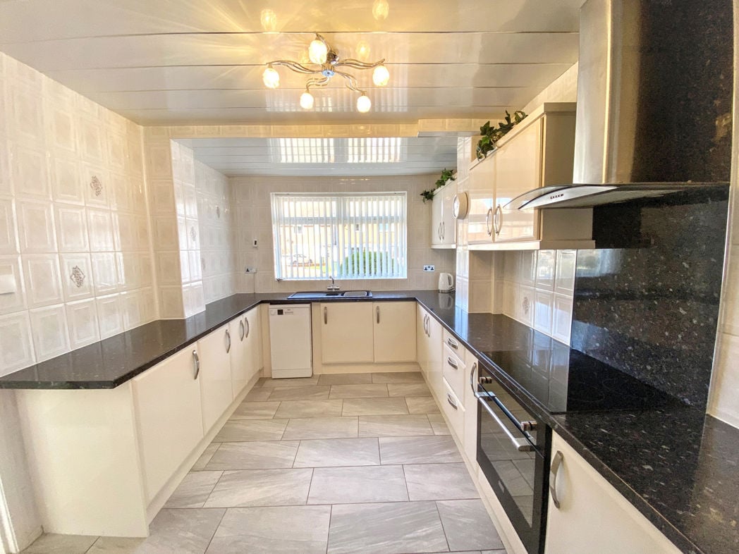 Property image 8 of 23