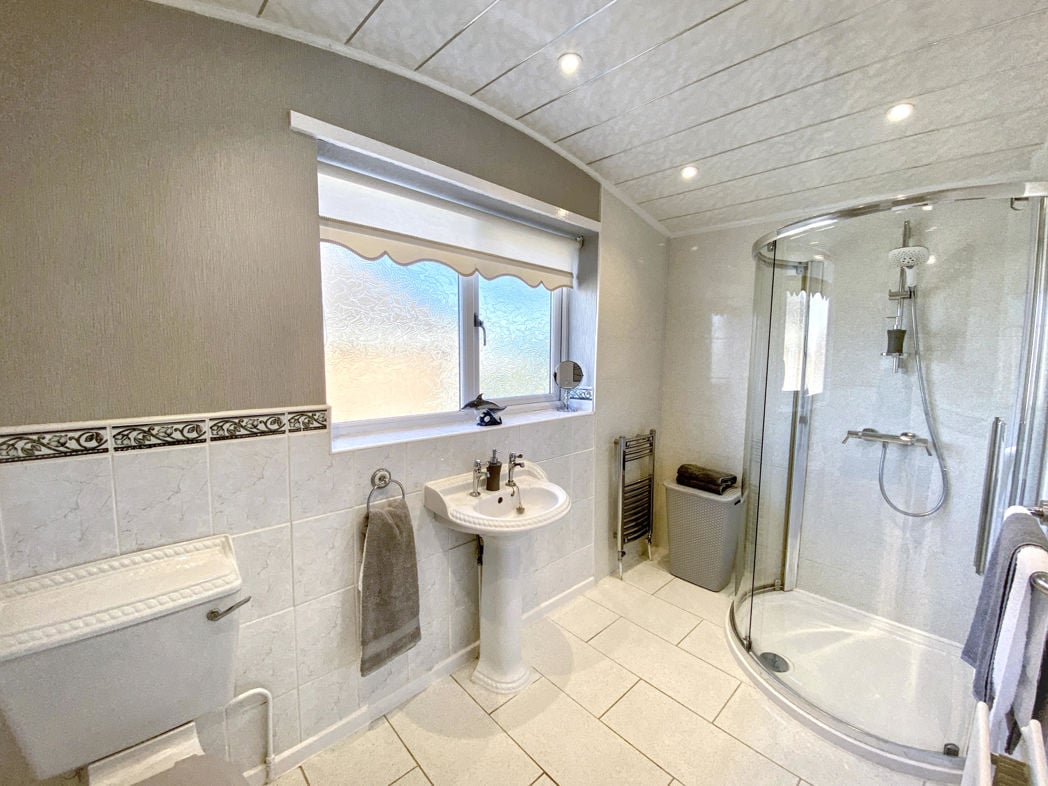 Property image 18 of 23