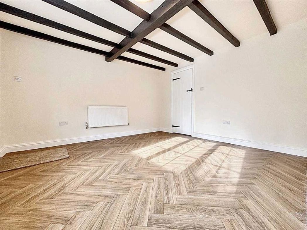 Property image 6 of 19