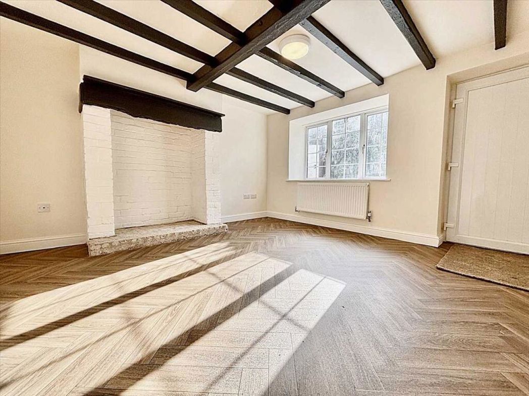 Property image 11 of 19