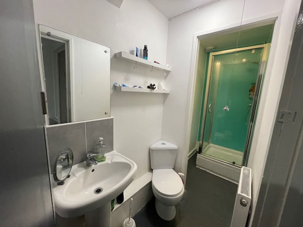Property image 13 of 25