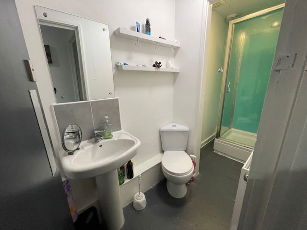 Property image 14 of 25
