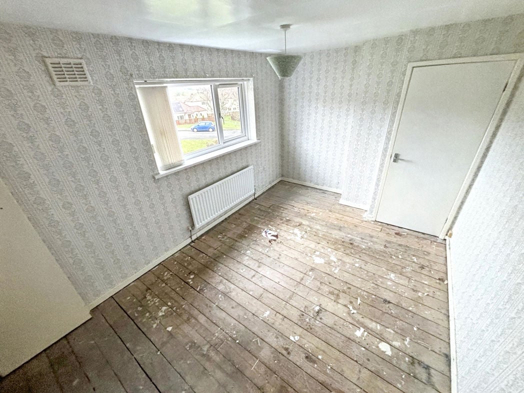 Property image 11 of 17