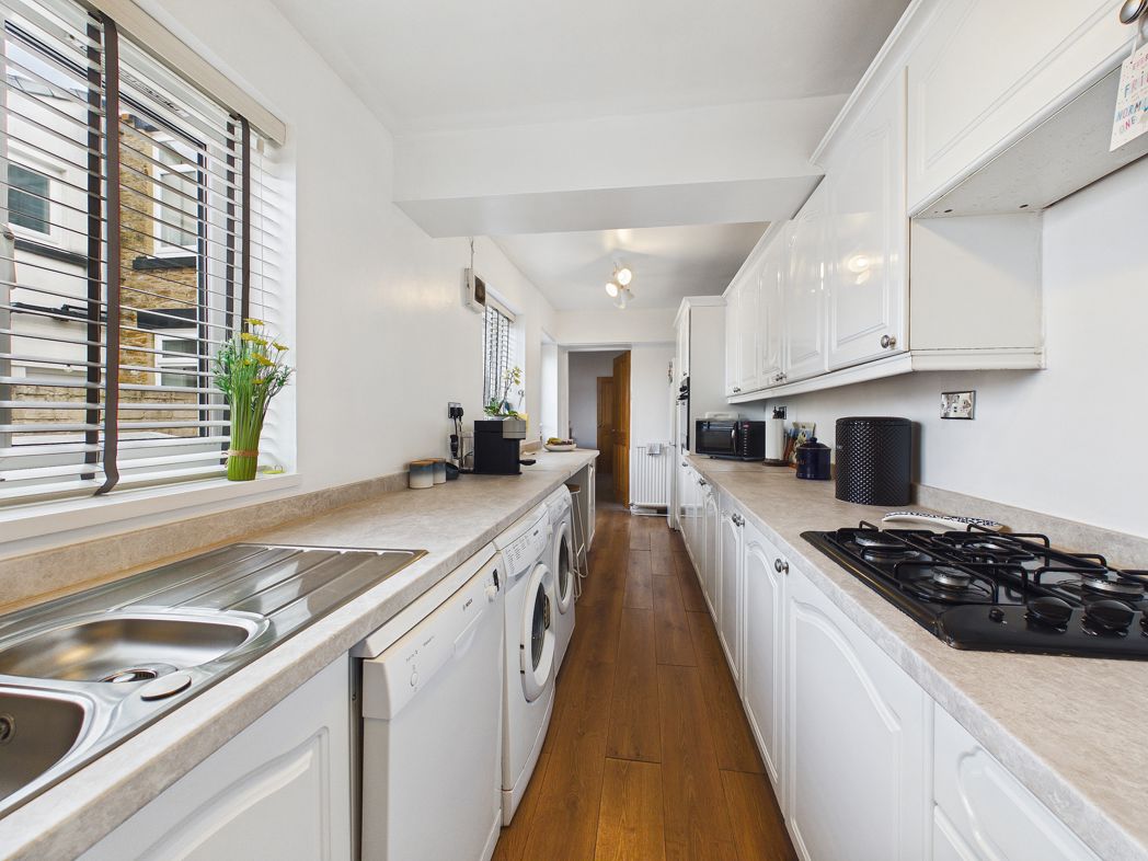 Property image 4 of 12