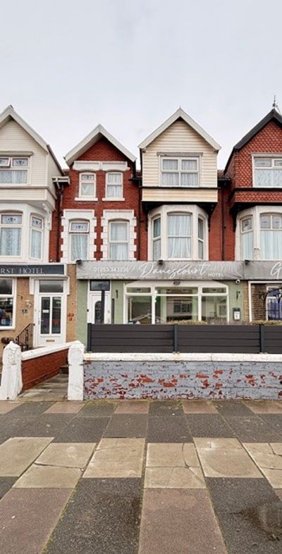 Property image 1 of 28