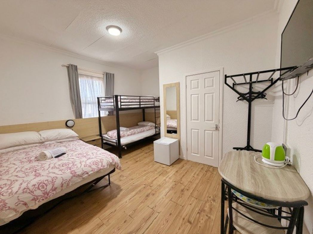 Property image 24 of 28
