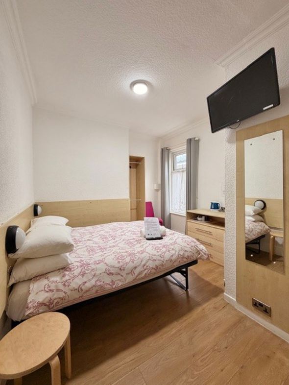 Property image 25 of 28