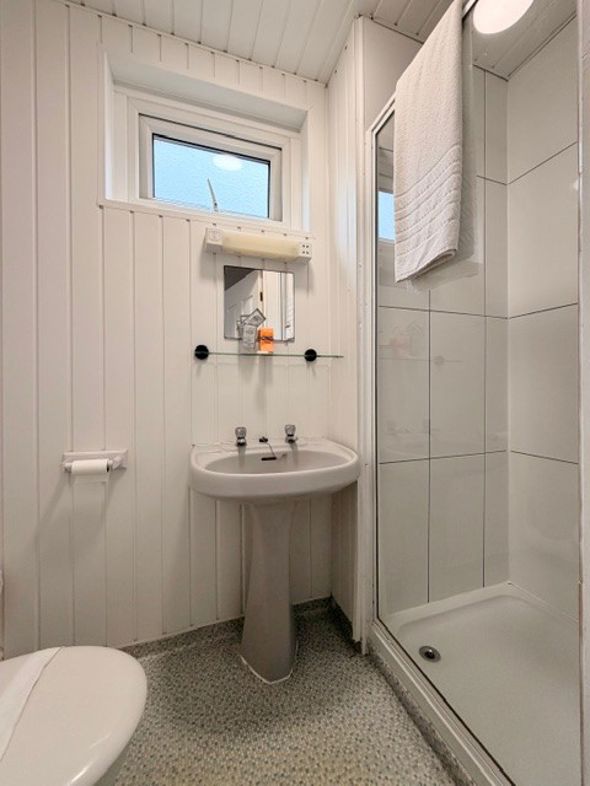 Property image 26 of 28