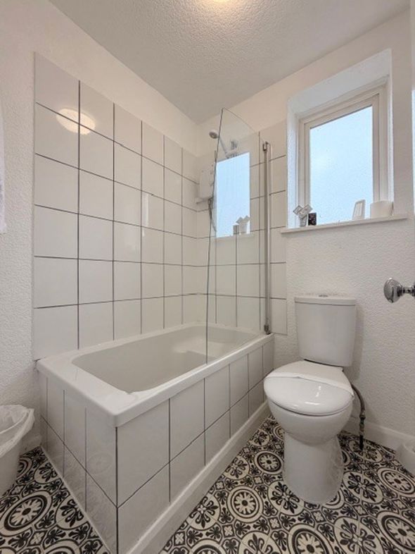 Property image 22 of 28