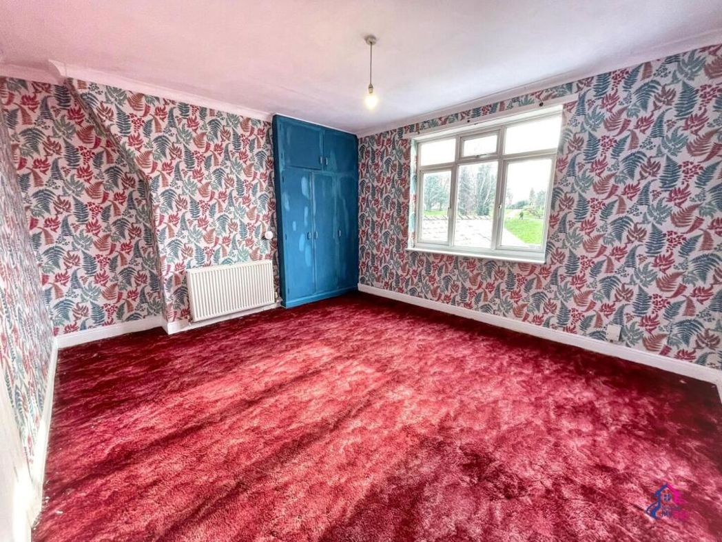 Property image 2 of 12