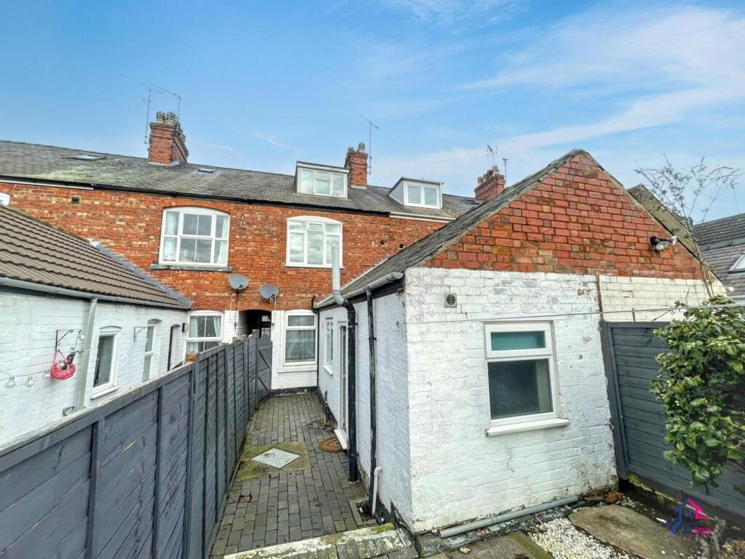 Property image 9 of 12