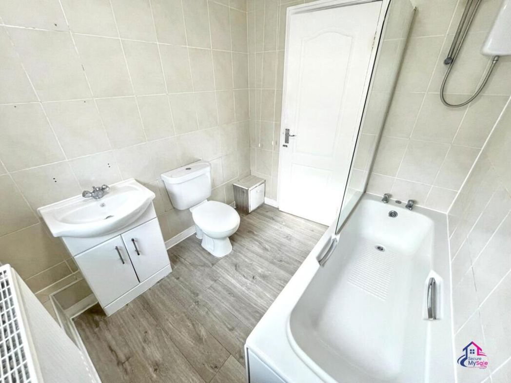 Property image 12 of 12