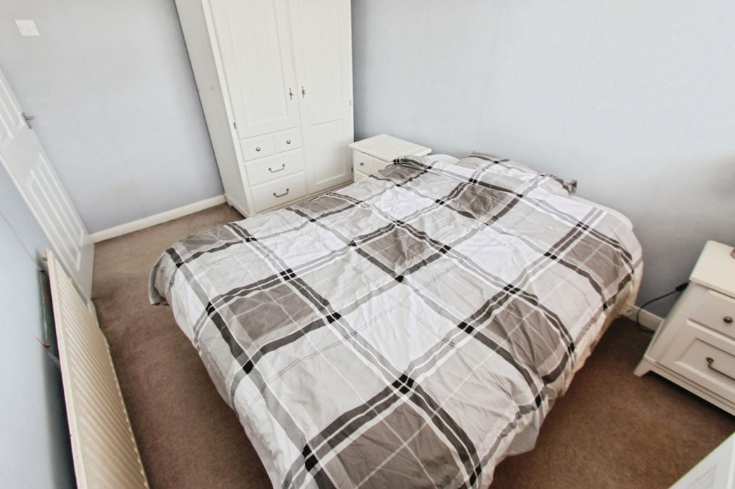 Property image 8 of 13