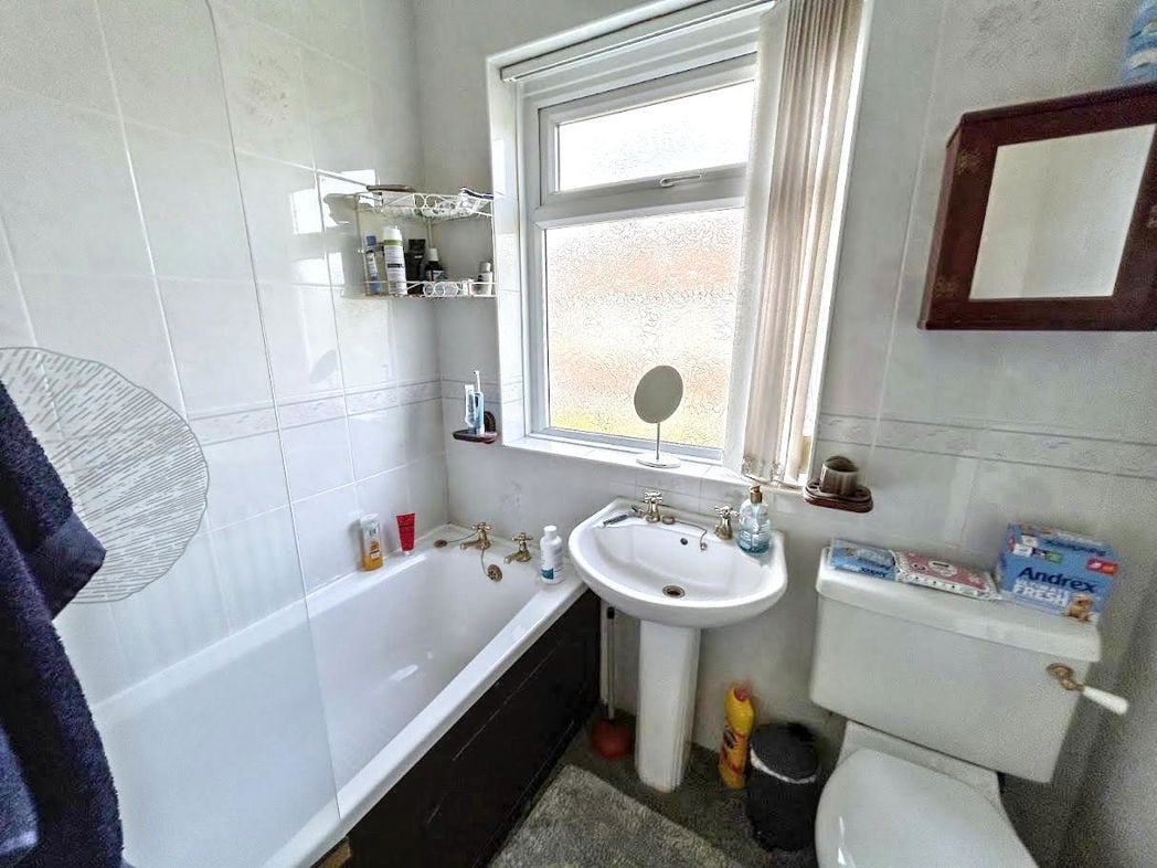 Property image 12 of 14