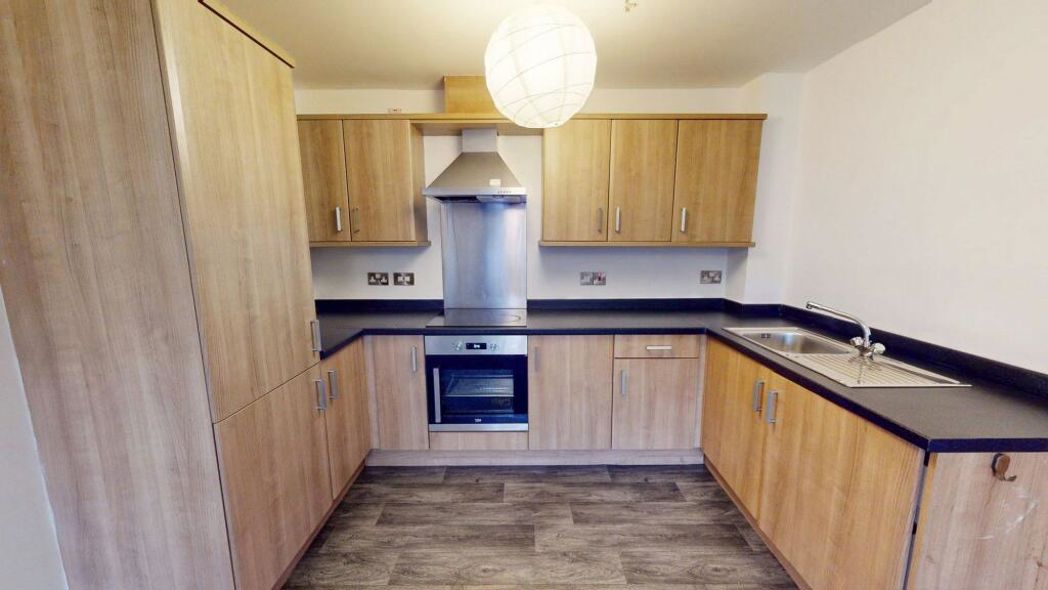 Property image 4 of 11