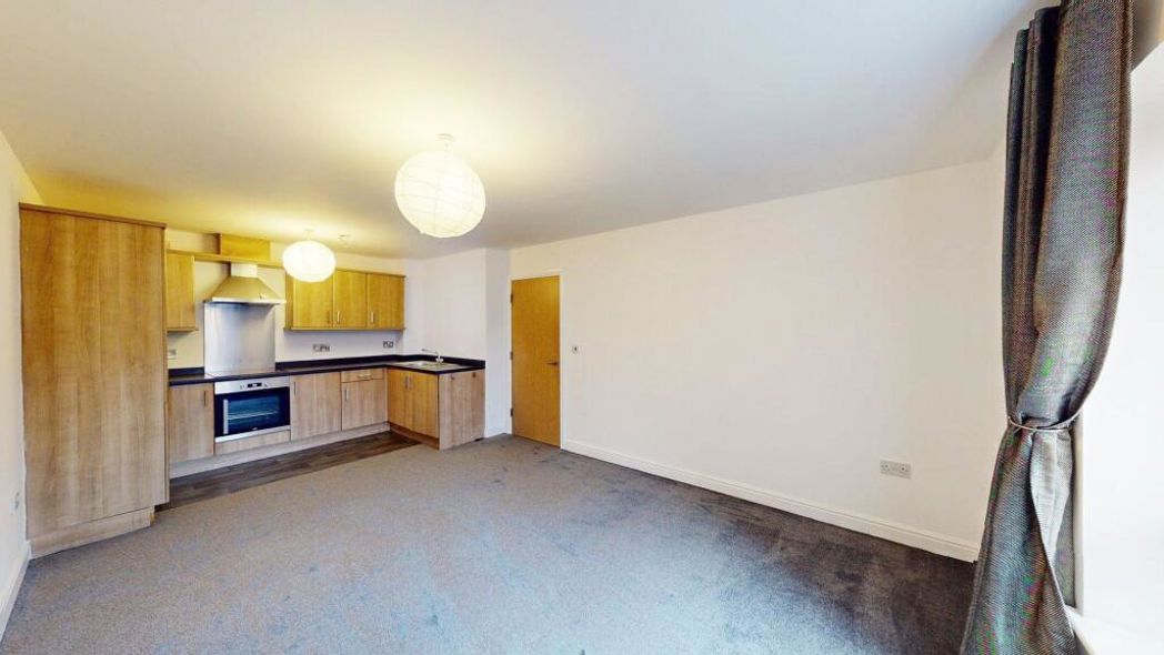 Property image 2 of 11