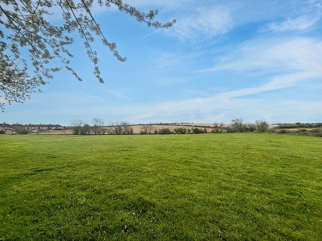 Property image 10 of 11