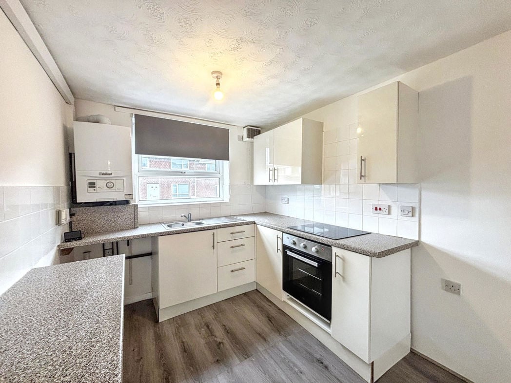 Property image 5 of 11