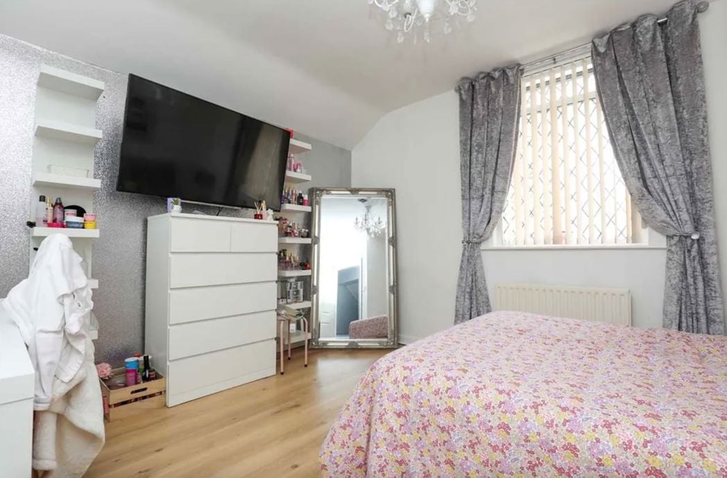 Property image 6 of 8