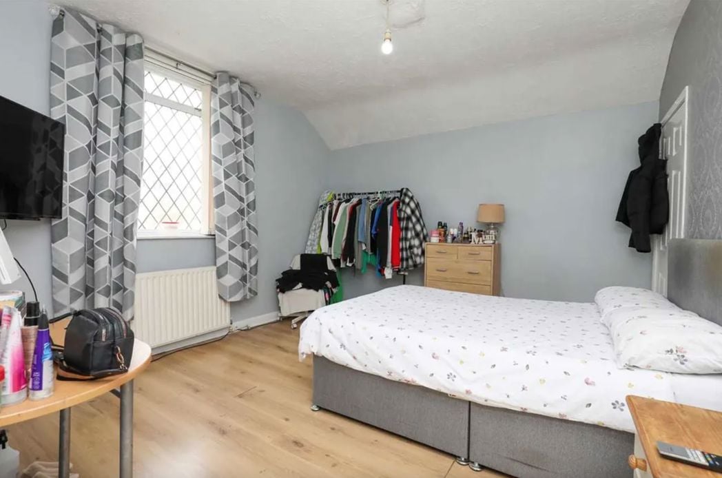 Property image 7 of 8