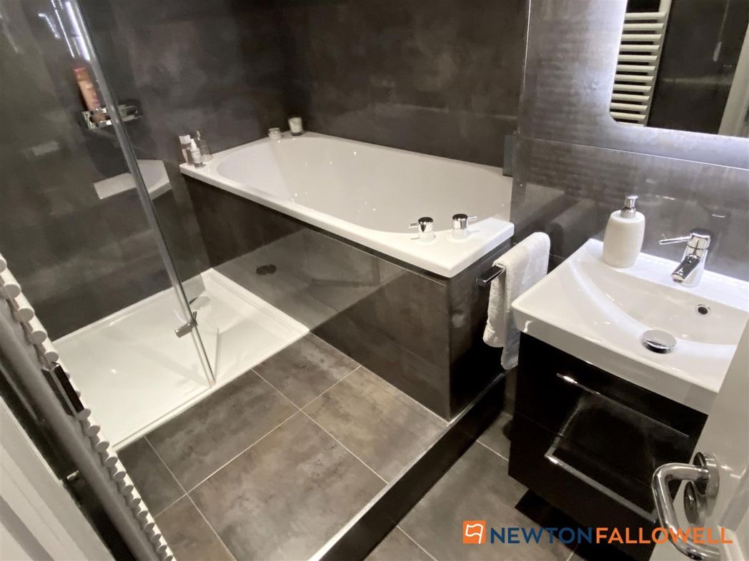 Property image 7 of 11