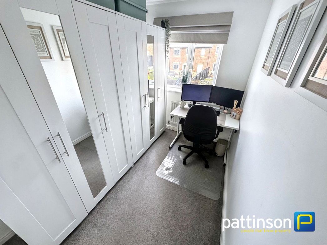 Property image 11 of 14