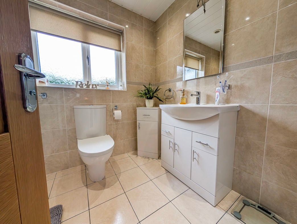 Property image 13 of 19