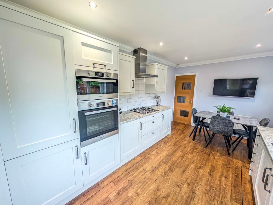 Property image 7 of 19