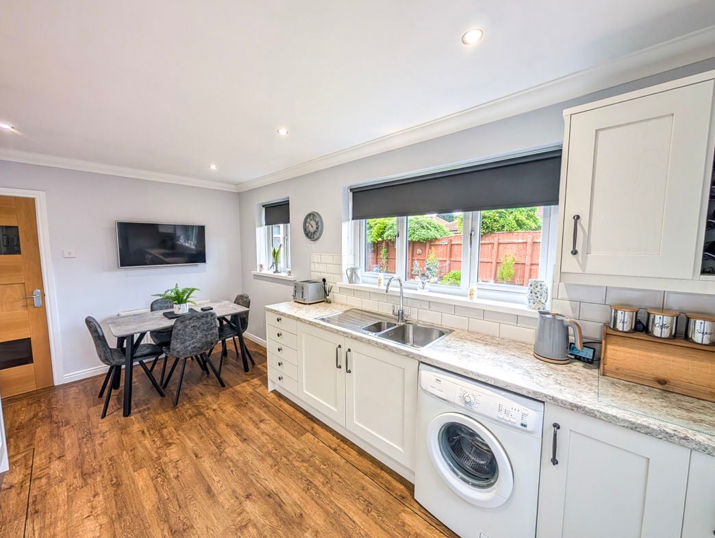 Property image 6 of 19