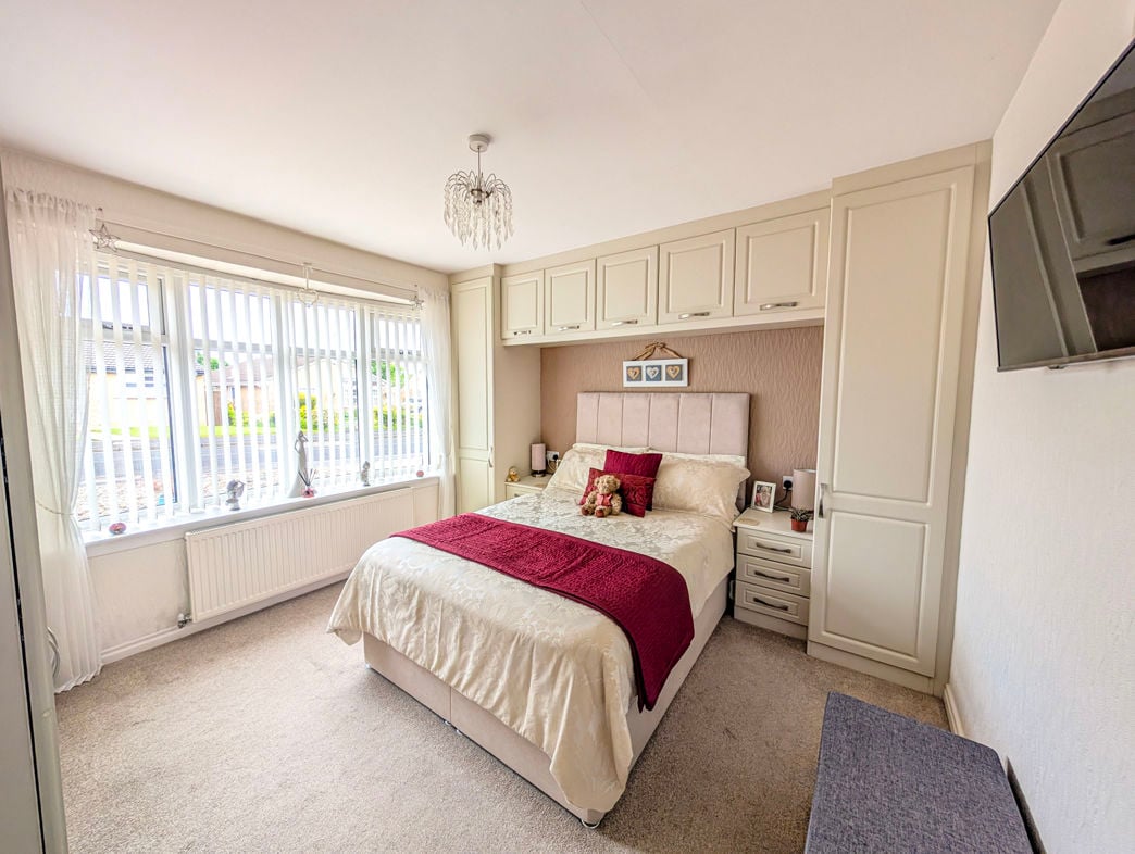 Property image 12 of 19