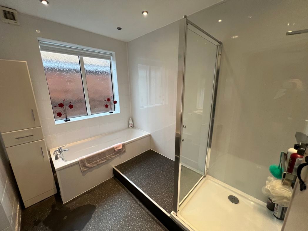 Property image 6 of 11