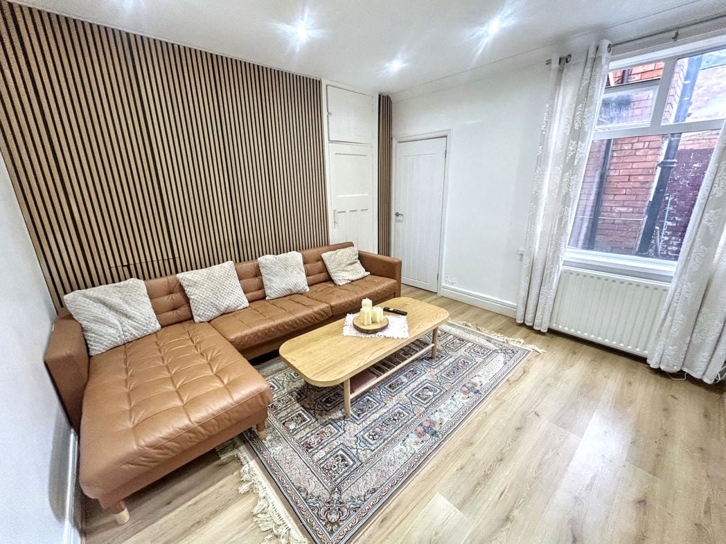 Property image 1 of 6