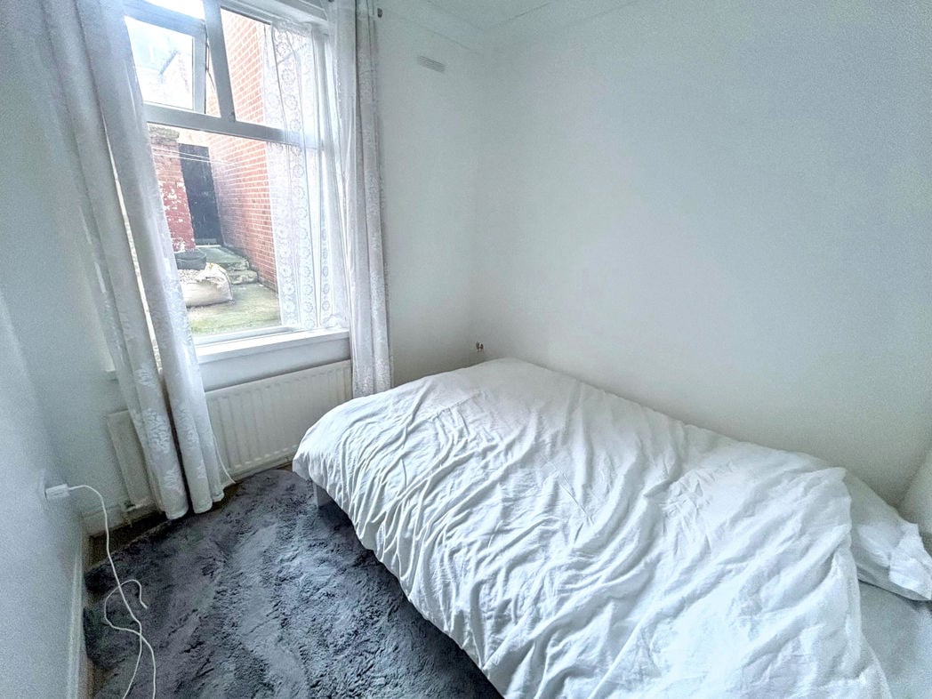 Property image 5 of 6