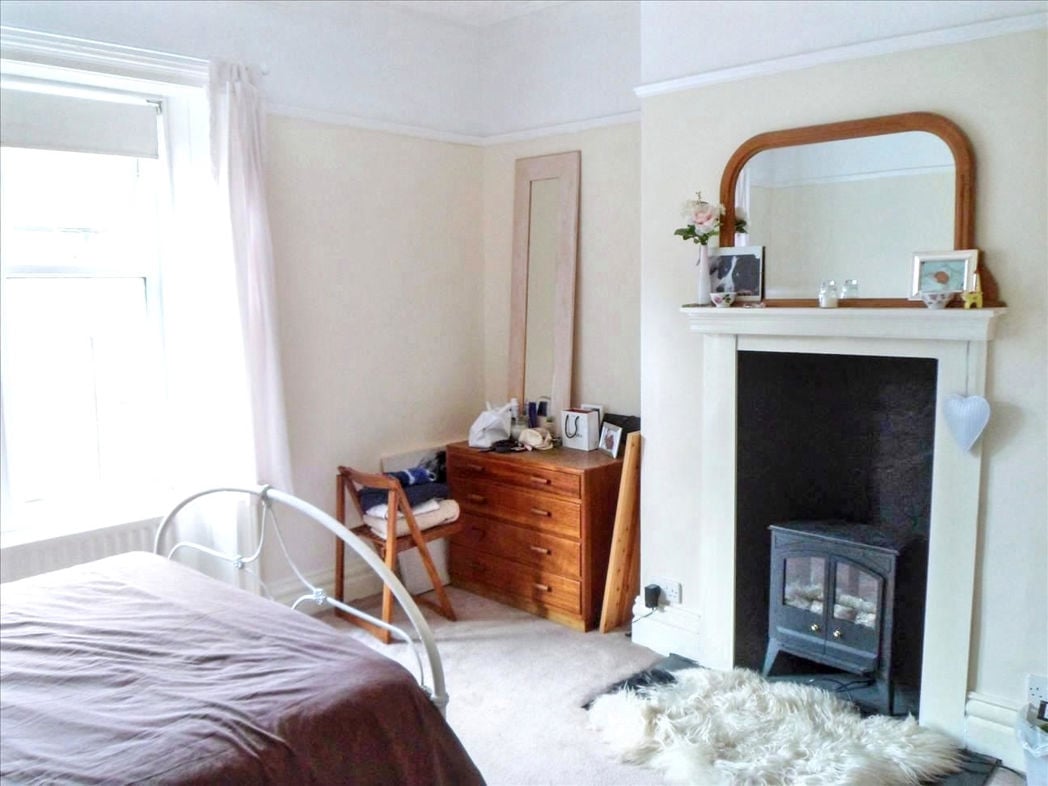 Property image 6 of 12