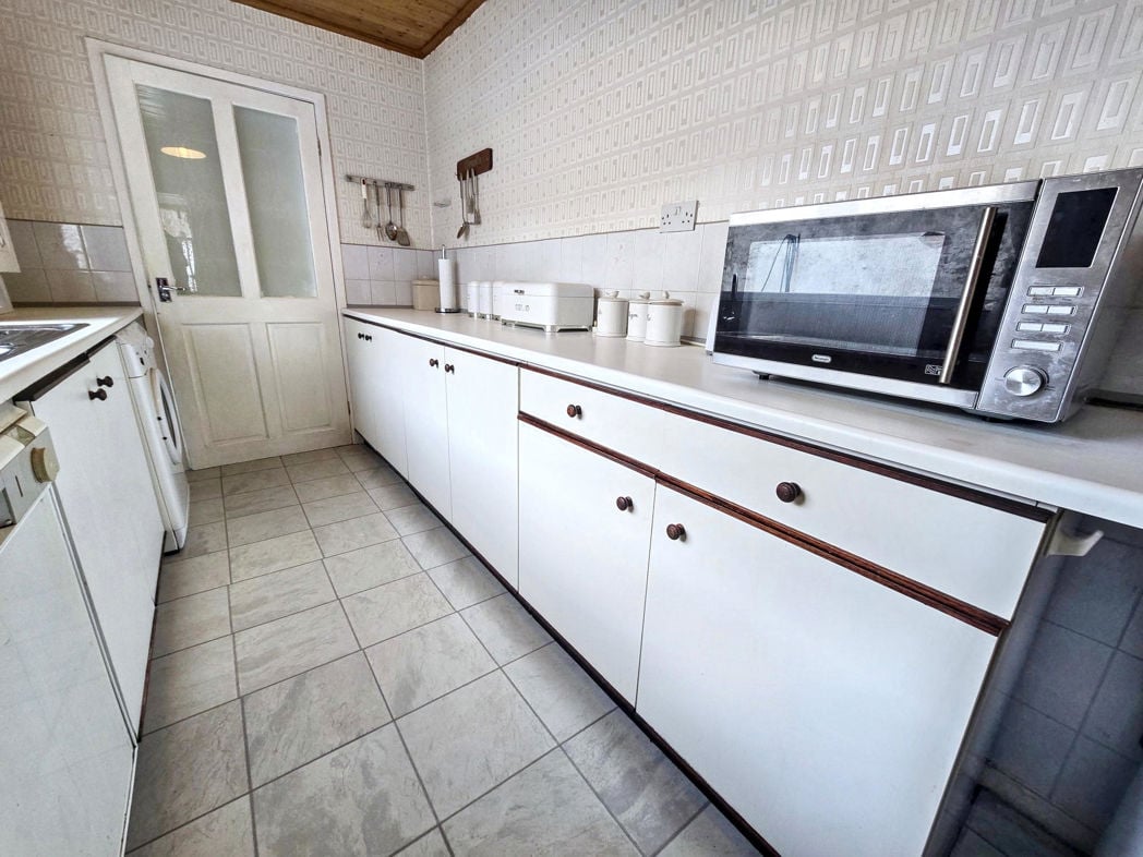 Property image 4 of 24