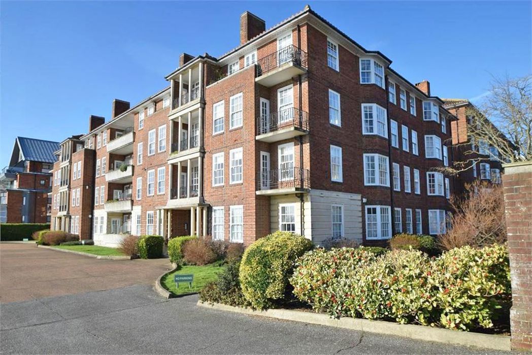 Property image 1 of 7