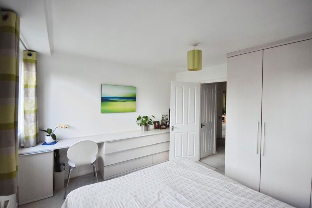 Property image 6 of 11
