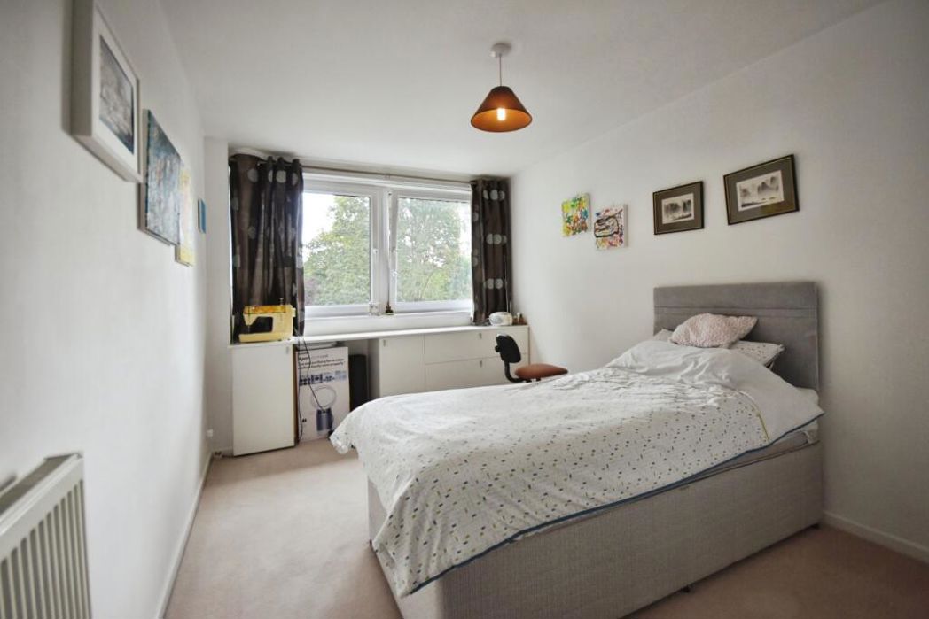 Property image 10 of 11