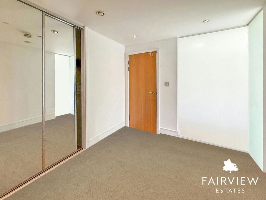 Property image 3 of 8