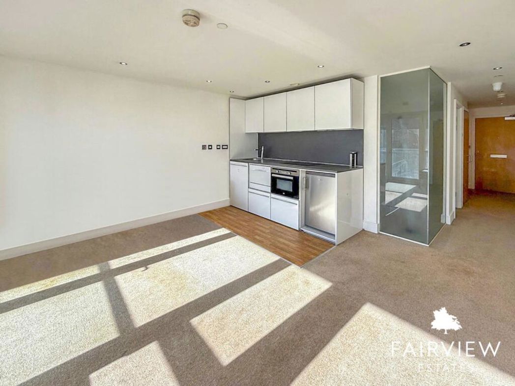 Property image 5 of 8