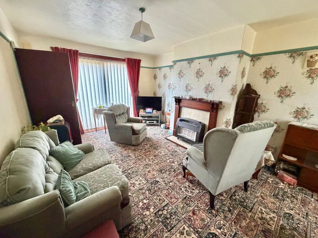 Property image 2 of 13